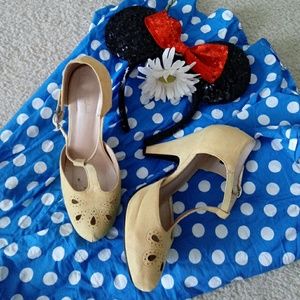 Women's Modcloth retro t-strap yellow heels